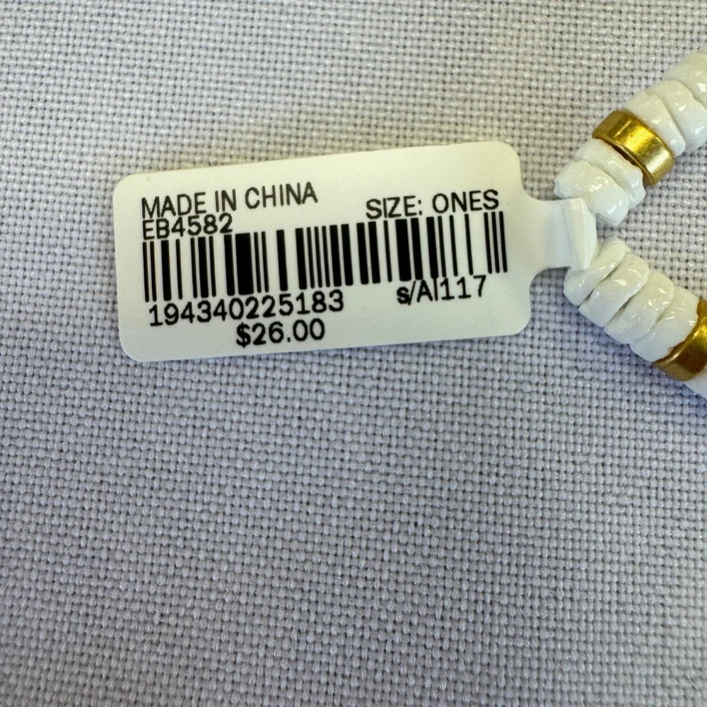 Madewell Puka Shell Gold Bead Stretch Bracelet - Picture 3 of 4